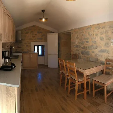 Kamares Stone House 2 * Gerolimenas