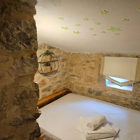 Apartment Kamares Stone House 2 Gerolimenas