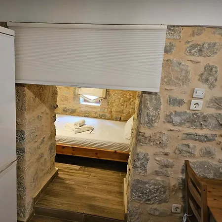 Kamares Stone House 2 Apartment Gerolimenas