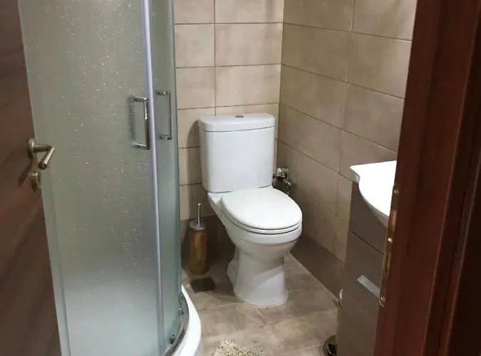 Kamares Stone House 2 شقة *