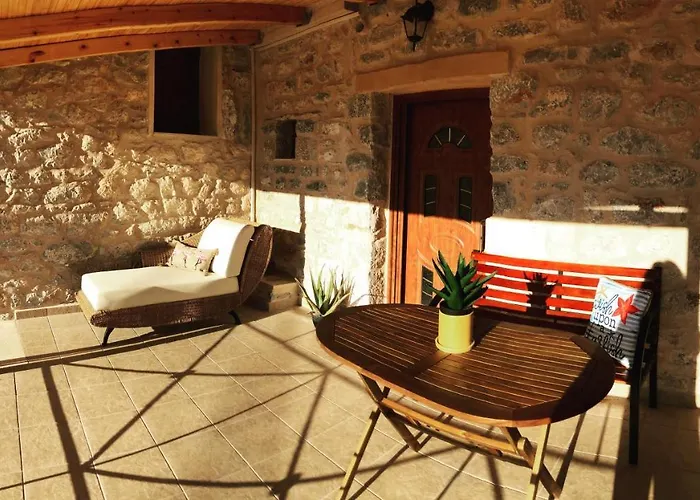 Kamares Stone House 2 شقة *